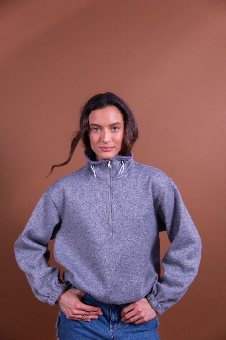 NEOMIE GREY
