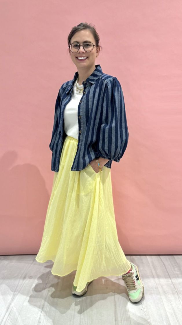  JAUNE